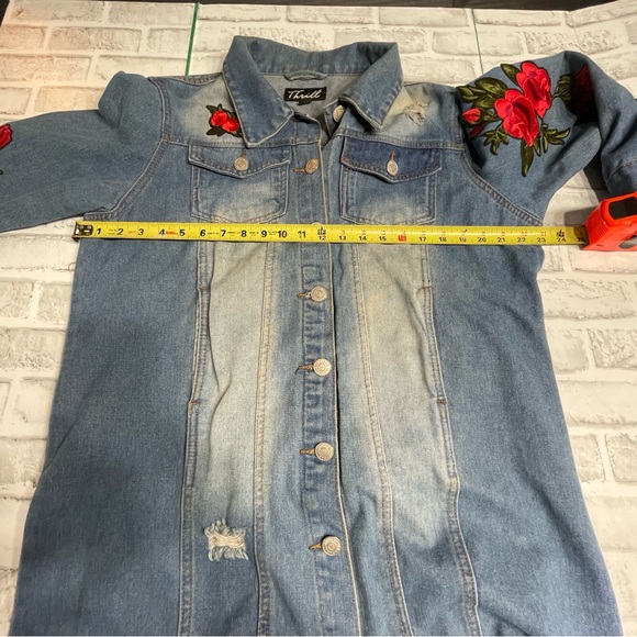 Thrill Jean Jacket with custom Red Floral & snake patches. Size XL. Distressed - Picture 9 of 15